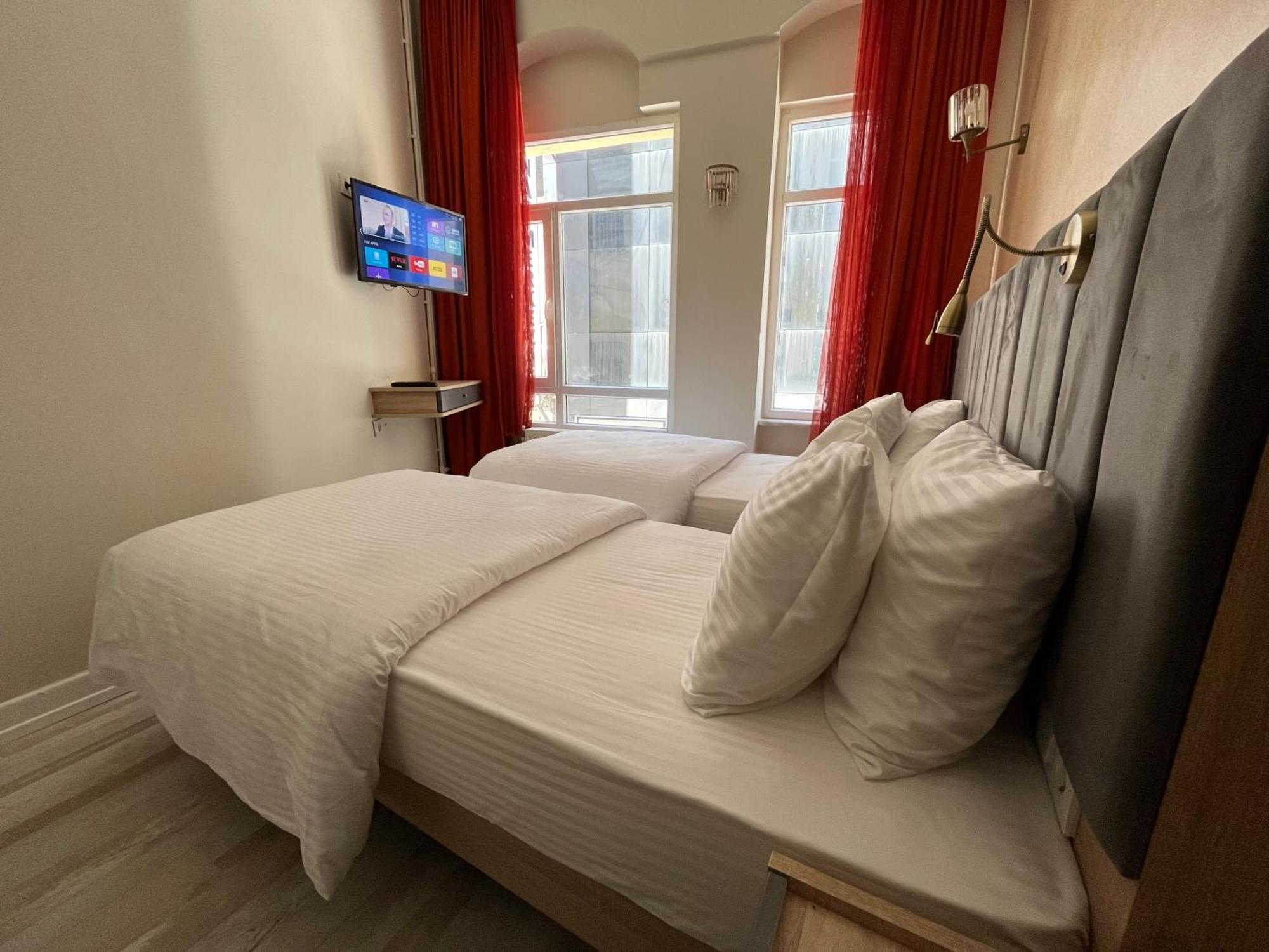 Genoa Port Hotel อิสตันบูล ภายนอก รูปภาพ